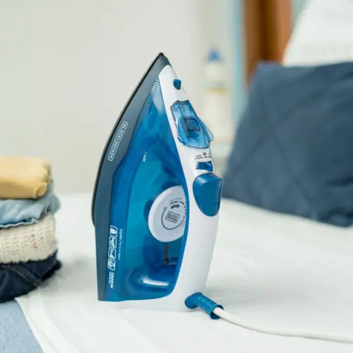 Ferro de Passar Roupa a Vapor Black + Decker Antiaderente 1200W 127V Azul - FX2150-BR