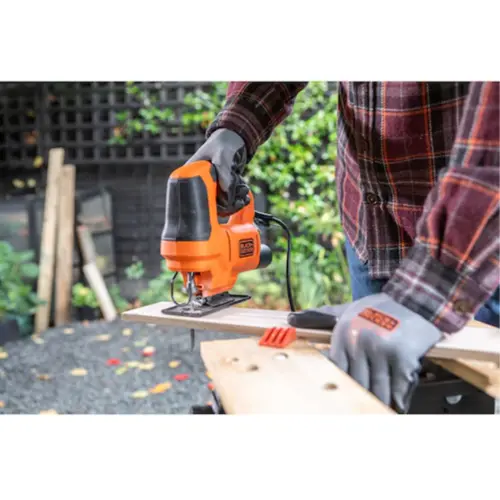 Serra Tico Tico Black Decker 400w BES602 Base ajustável 45º 3000 RPM 220V Laranja - BES602-B2