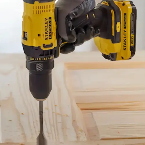 Parafusadeira e Furadeira de Stanley 1/2'' (13mm) 2 Baterias Recarregáveis Com Maleta - SCD700D2K-BR