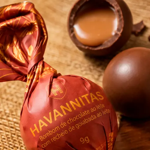 Kit Caneca Havanna + Cápsulas de Cappuccino Havanna com Doce de Leite C/10 unidades + Havannitas 3 Sabores diferentes (3 uni/cada) + Sacola de Papel Havanna Tamanho PP