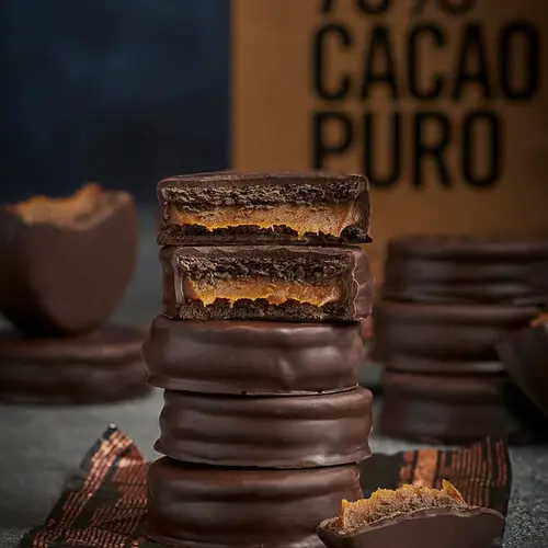 Kit com 4 Alfajores Chocolate 70% Cacau + 10 Havannitas Ao Leite Com Doce De Leite